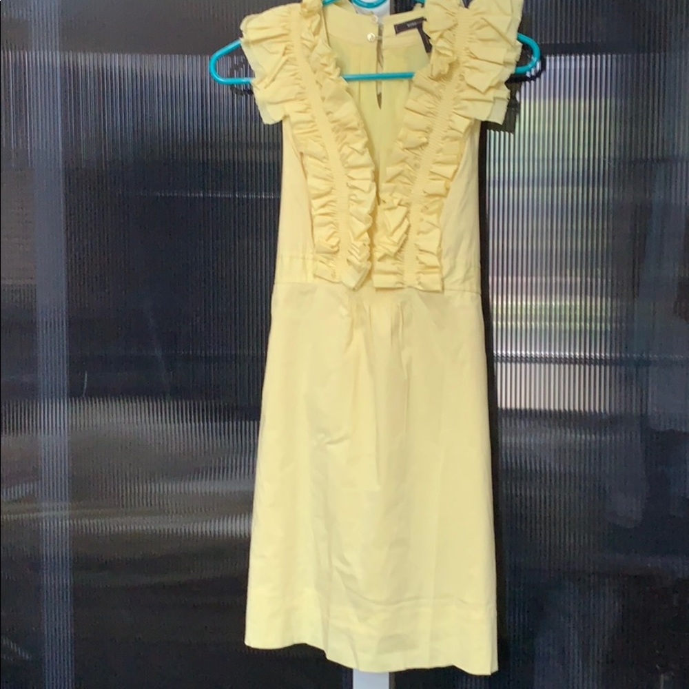 BCBG Yellow summer ruffled dress w/ pockets